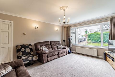 8 Awelfryn, Penycoedcae, Pontypridd, CF37 1PX