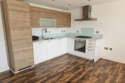 2 bedroom apartment to rent, Buckhurst Way, Buckhurst Hill IG9