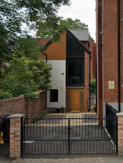 3 bedroom detached house to rent, Egerton Road, Manchester M14