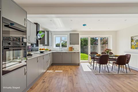98 Cherry Tree Road, Beaconsfield, HP9 1BH