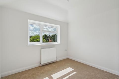98 Cherry Tree Road, Beaconsfield, HP9 1BH