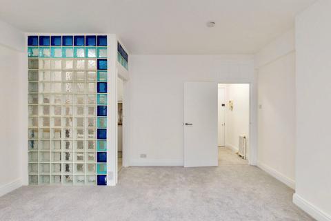 1 bedroom flat to rent, Forset Court, Edgware Road, W2
