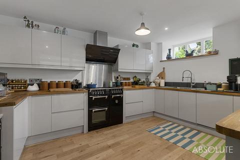 4 bedroom terraced house for sale, Edginswell Lane, Torquay, TQ2
