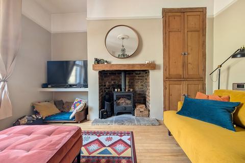 3 bedroom terraced house for sale, Constance Street, Saltaire, BD18