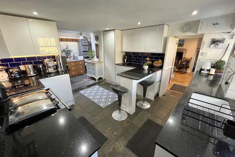 3 bedroom cottage for sale, Station Road, Clydach, Abergavenny, NP7
