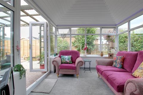 17 Alton Park, Beeford, Driffield, YO25 8BZ