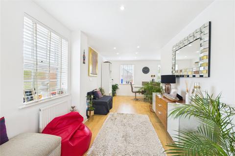 8 Chrysanthemum Drive, Shinfield, Reading, RG2 9DZ