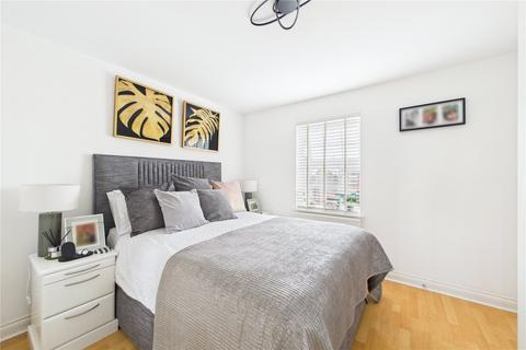 8 Chrysanthemum Drive, Shinfield, Reading, RG2 9DZ