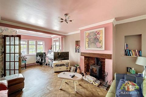 3 bedroom cottage for sale, New Lane, Southport PR9
