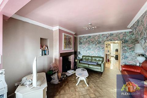 3 bedroom cottage for sale, New Lane, Southport PR9