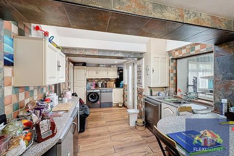 3 bedroom cottage for sale, New Lane, Southport PR9