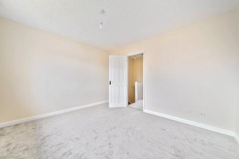 3 Fiddlers Close, Greenhithe, DA9 9QT