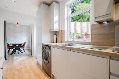 24 Randolph Drive, Clarkston, Glasgow, G76 8AW