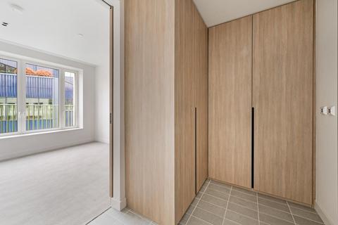 1 bedroom apartment for sale, Capella, Lewis Cubitt Park, London, N1C