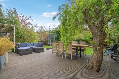 16 Baddeley Close, Stevenage, SG2 9SL