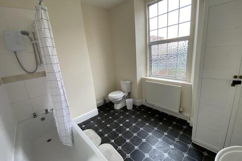 6 bedroom house share to rent, Leicester Terrace