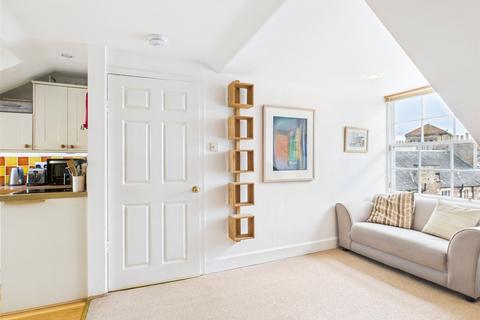 1 bedroom apartment to rent, Forrest Hill, Old Town, Edinburgh, EH1