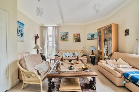 4 bedroom townhouse for sale, Rembrandt Court, Swansea