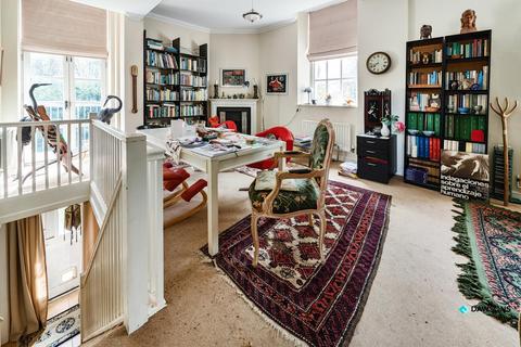 4 bedroom townhouse for sale, Rembrandt Court, Swansea