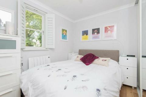 2 bedroom flat to rent, Brompton Park Crescent, London