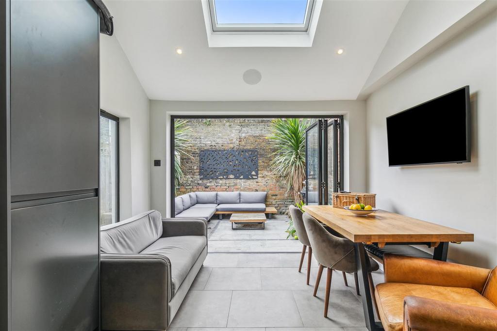 Whellock Road, W4 FOR SALE
