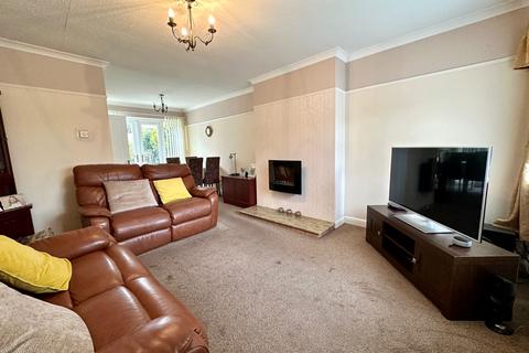 25 Brook Close, Coven, Wolverhampton, WV9 5DS