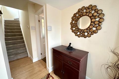 25 Brook Close, Coven, Wolverhampton, WV9 5DS