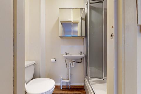 Studio to rent, Anson Road
