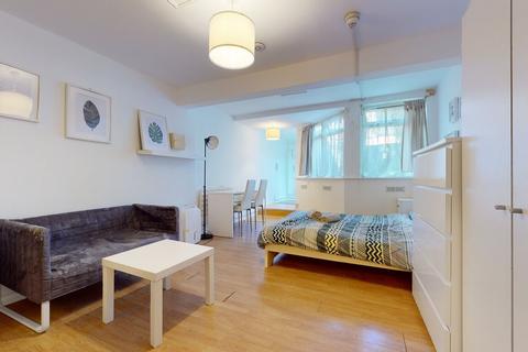 Studio to rent, Anson Road