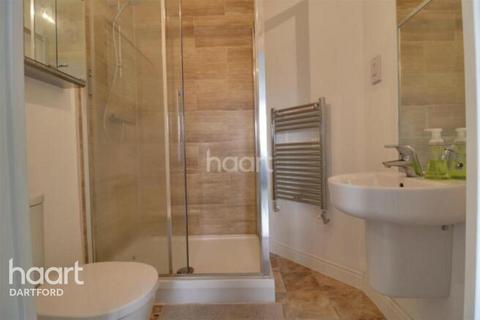 2 bedroom apartment to rent, Rainbow Road, ERITH