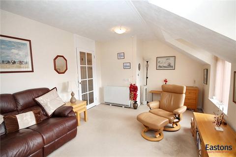 2 bedroom flat for sale, Henbit Close, Surrey KT20