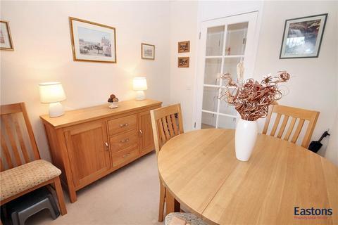 2 bedroom flat for sale, Henbit Close, Surrey KT20