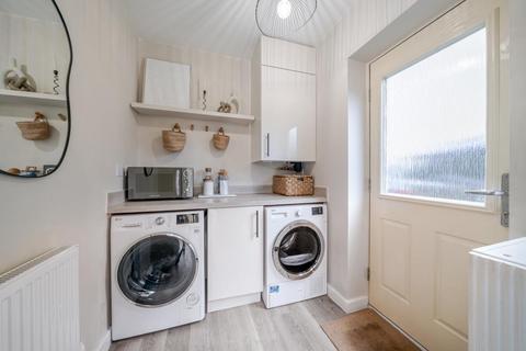8 Centenary Way, Witney, OX29 7AN