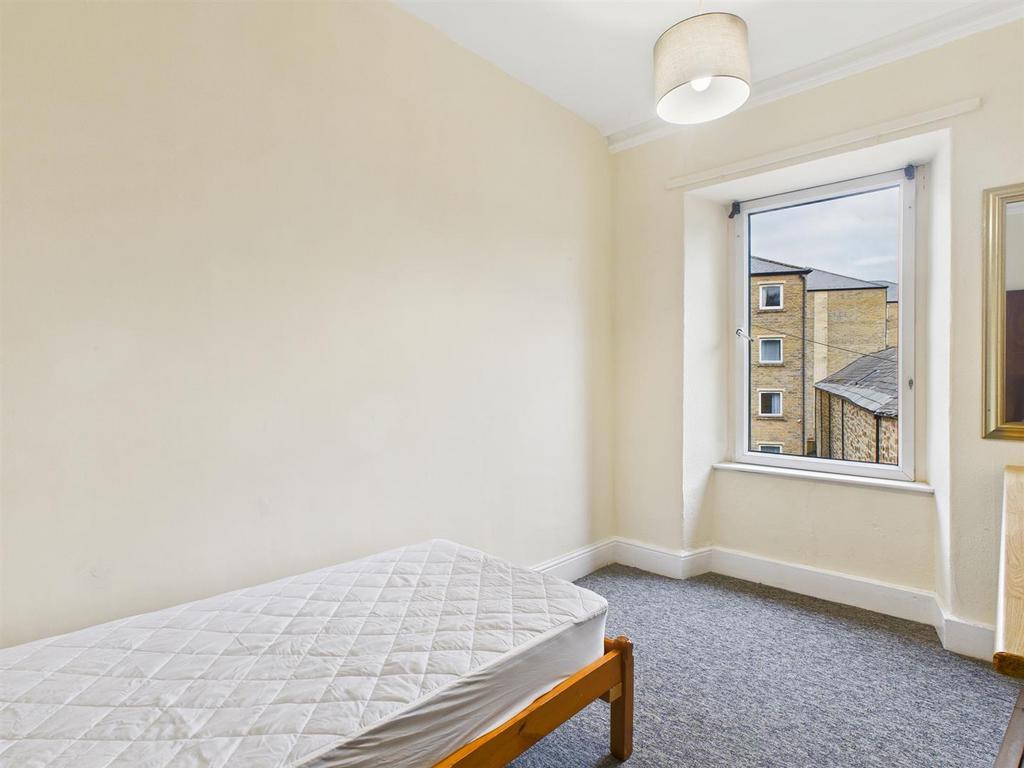 CAM03145 G0-PR0302-STILL006.jpg