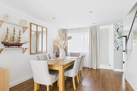 41 Oakdene, Cheshunt, Waltham Cross, EN8 9JA
