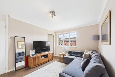 16 Kirkland Close, Sidcup, DA15 8TP