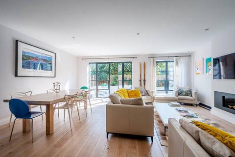 3 bedroom detached house to rent, Copse Hill, West Wimbledon, London, SW20