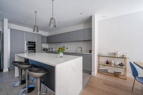3 bedroom detached house to rent, Copse Hill, West Wimbledon, London, SW20