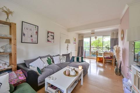 2 bedroom flat for sale, Queensmere Road, Wimbledon Park, London, SW19