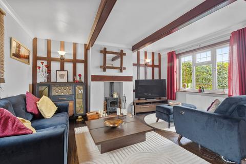 4 bedroom semi-detached house for sale, Oakhurst Road, Battle, TN33