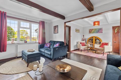 4 bedroom semi-detached house for sale, Oakhurst Road, Battle, TN33