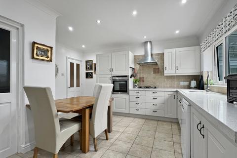 4 bedroom detached house for sale, Broad Road, Braintree, CM7