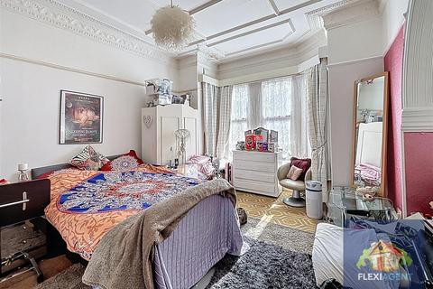 5 bedroom detached house for sale, Knowsley Road, Southport PR9