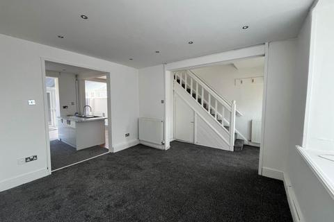 2 bedroom semi-detached house to rent, Bergen Street, Sunderland SR5