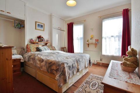 2 bedroom terraced house for sale, Kendall Road, Isleworth, Middlesex, TW7 6RA