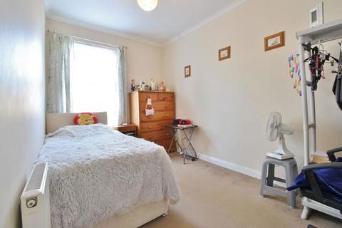 8 Kendall Road, Isleworth, TW7 6RA