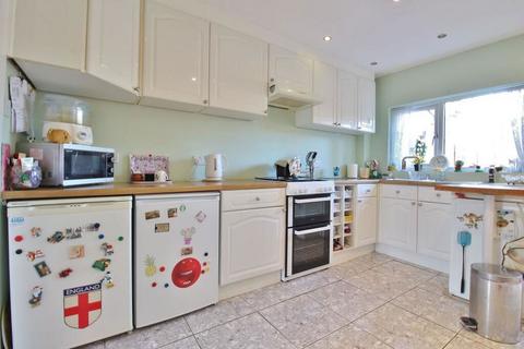 8 Kendall Road, Isleworth, TW7 6RA