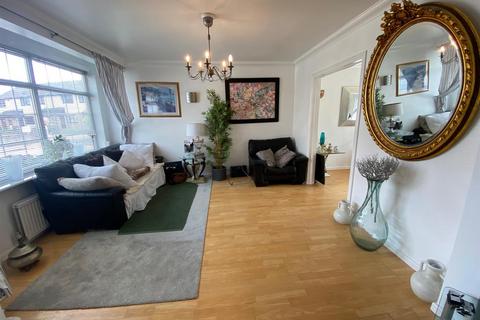 18 Emerald Gardens, Dagenham, RM8 1LH
