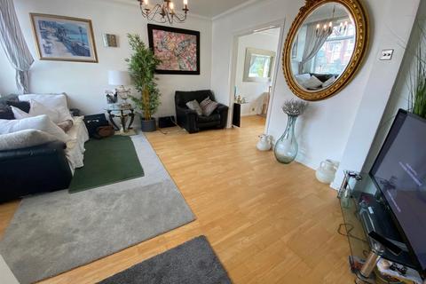 18 Emerald Gardens, Dagenham, RM8 1LH