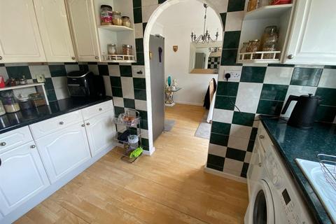 18 Emerald Gardens, Dagenham, RM8 1LH
